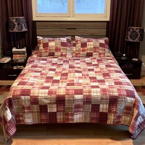 NAUTICA Red & Tan Plaid Queen Quilt Set 🚭